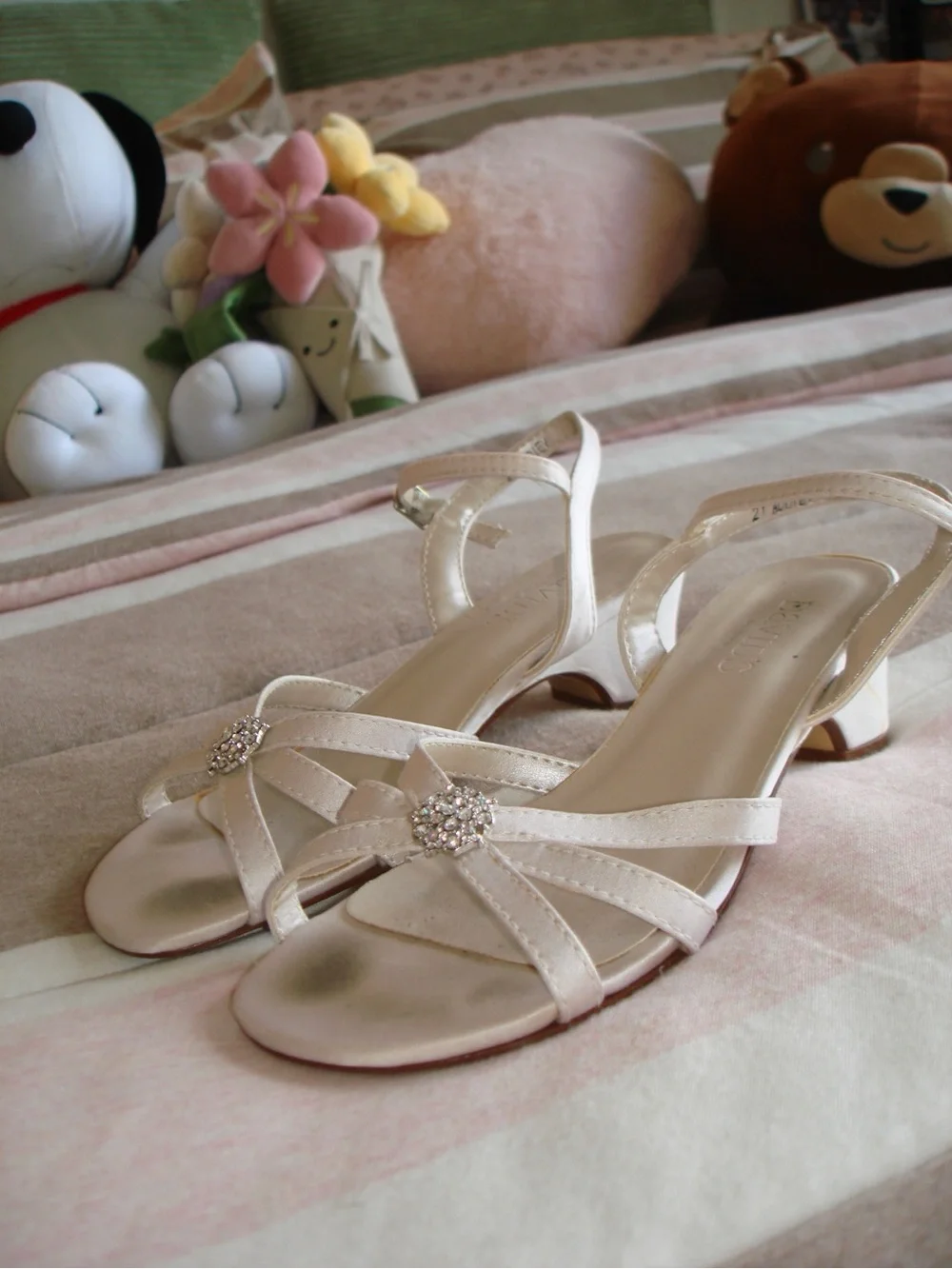 David Bridals Children’s Satin Low Heel Sandals in Light Pink
